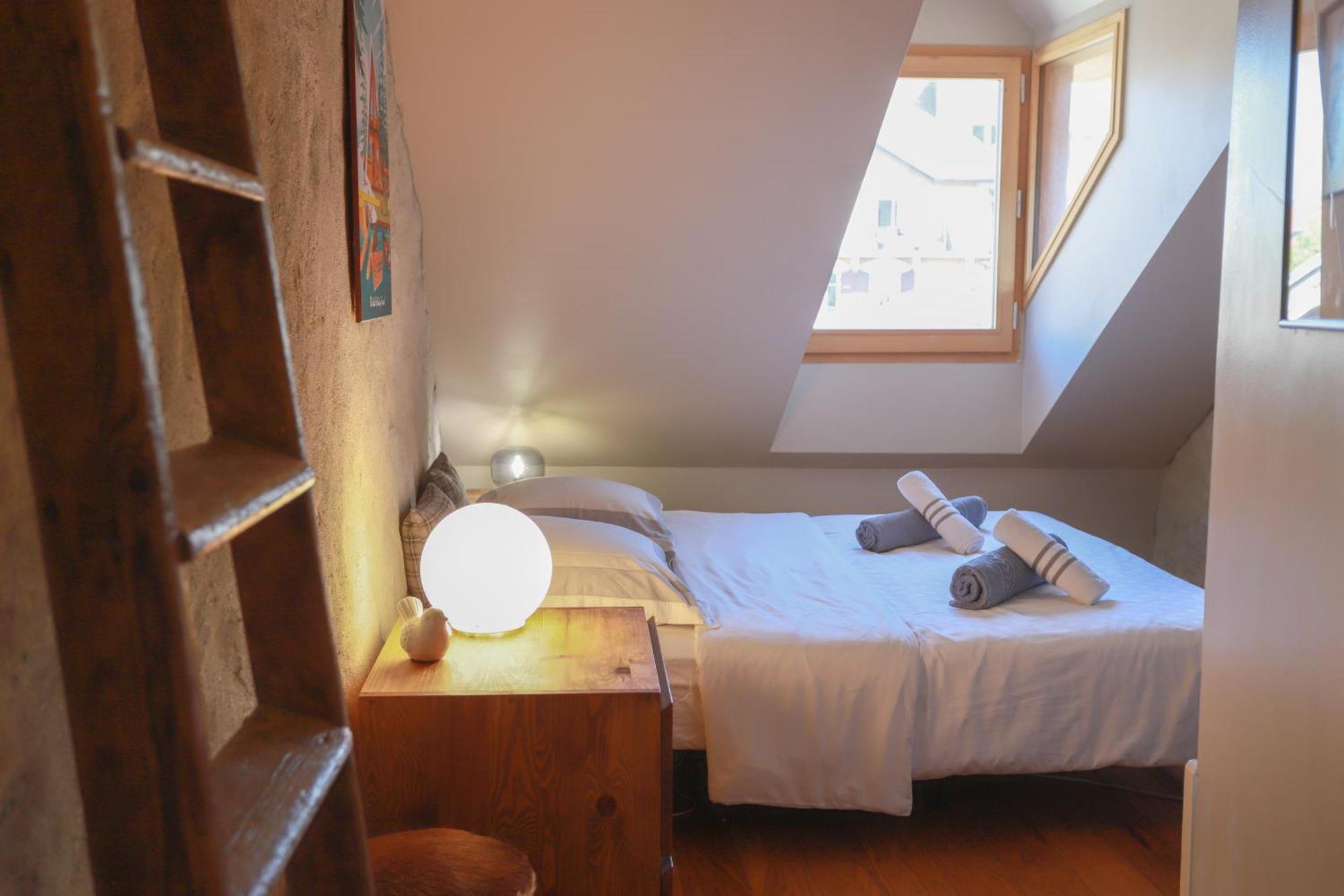 Nid Douillet Bed & Breakfast Annecy Bagian luar foto