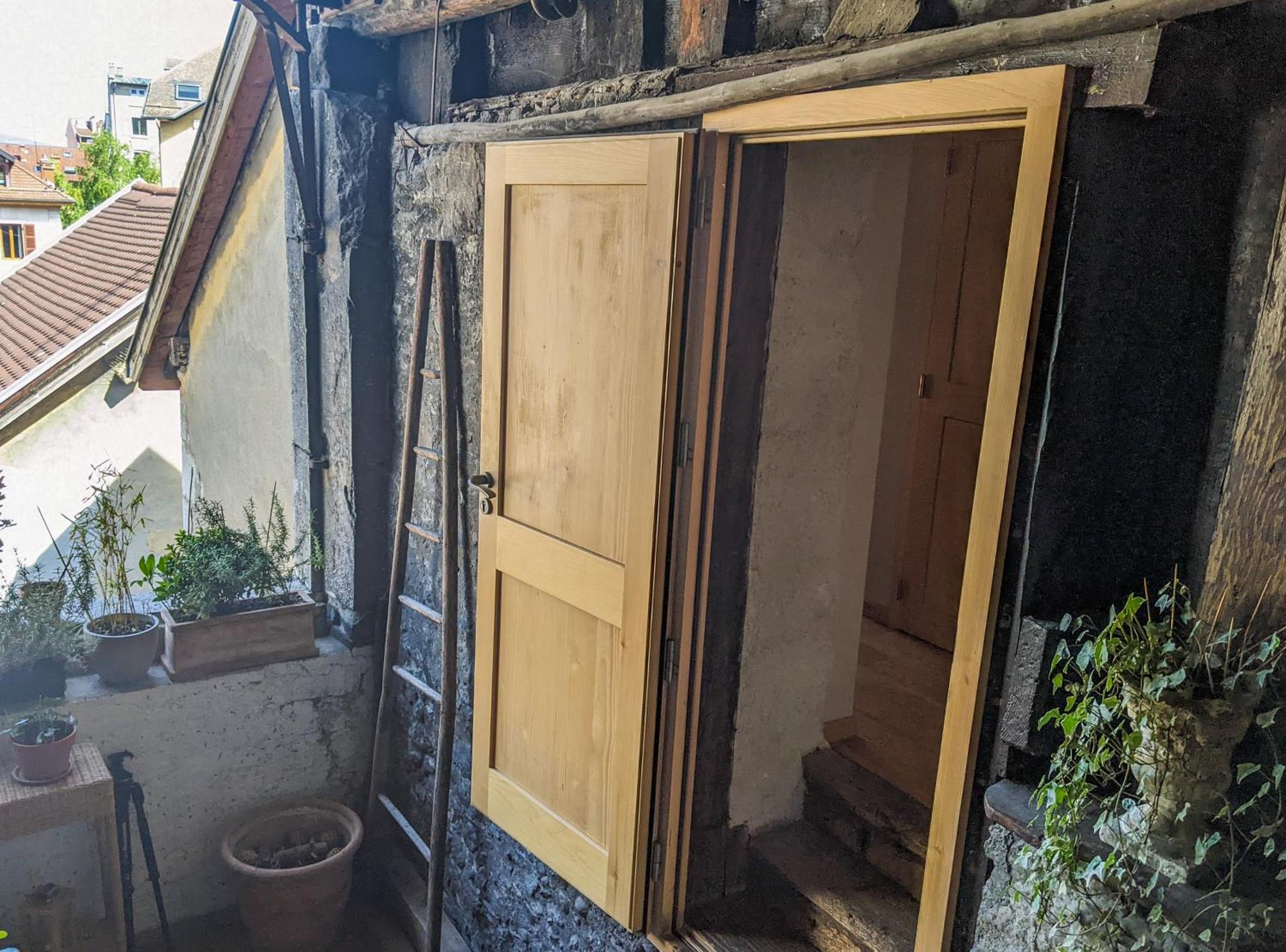 Nid Douillet Bed & Breakfast Annecy Bagian luar foto