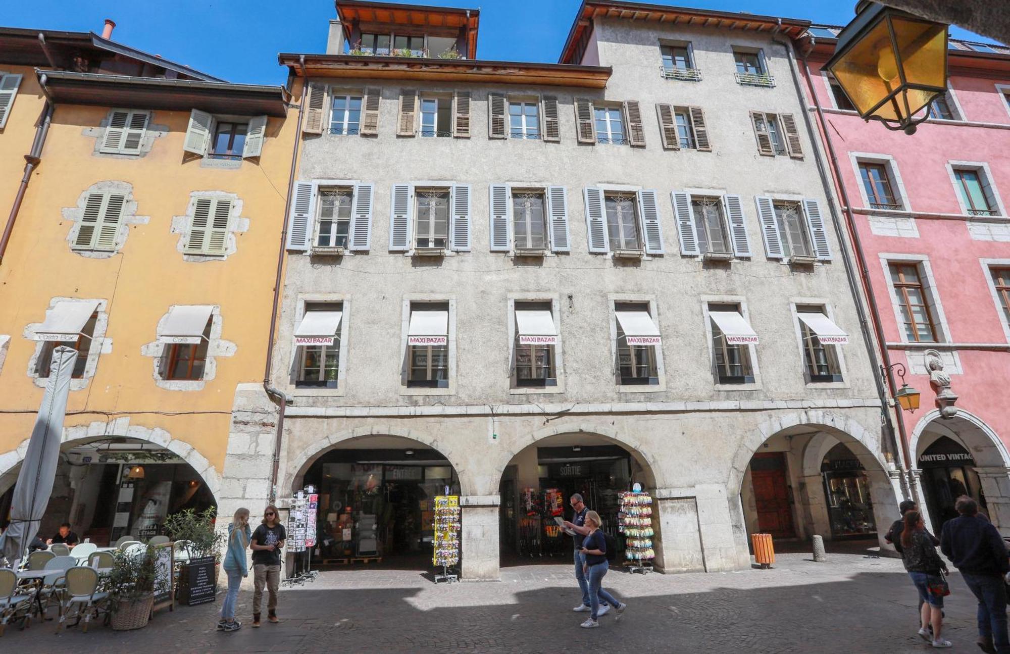 Nid Douillet Bed & Breakfast Annecy Bagian luar foto